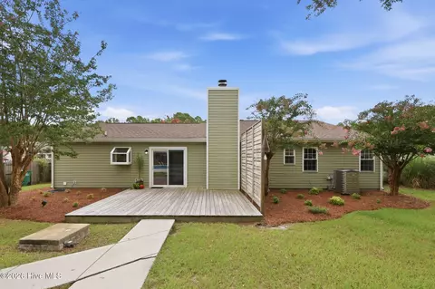 Exterior - 119 E Ivybridge Dr, Hubert, NC 28539 photo 10 of 10