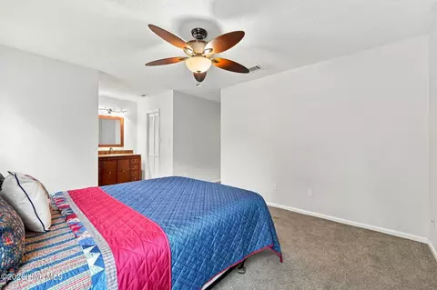Bedroom - 119 E Ivybridge Dr, Hubert, NC 28539 photo 10 of 10