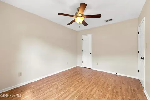 Bedroom - 119 E Ivybridge Dr, Hubert, NC 28539 photo 5 of 10