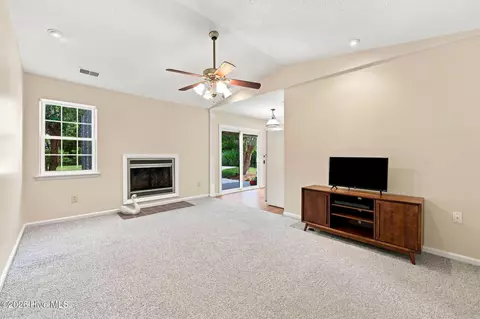 Living - 119 E Ivybridge Dr, Hubert, NC 28539 photo 1 of 3