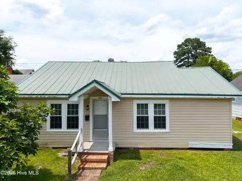 508 Hemlock St, Elizabeth City, NC 27909