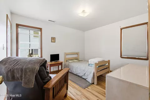 Bedroom - 309 W Durham St, Kill Devil Hills, NC 27948 photo 5 of 11