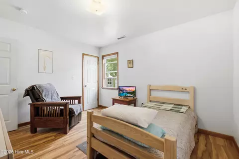 Bedroom - 309 W Durham St, Kill Devil Hills, NC 27948 photo 4 of 11
