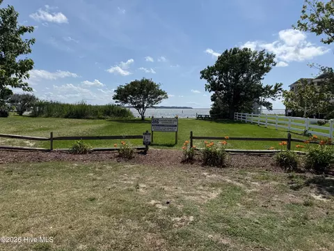 View/Area - 309 W Durham St, Kill Devil Hills, NC 27948 photo 11 of 12