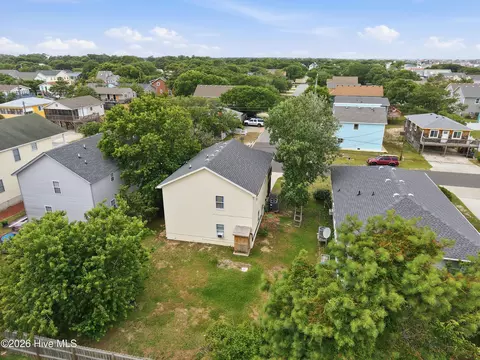 View/Area - 309 W Durham St, Kill Devil Hills, NC 27948 photo 2 of 12