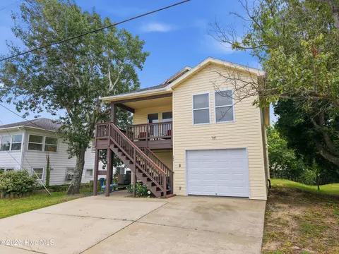 Other - 309 W Durham St, Kill Devil Hills, NC 27948 photo 3 of 14