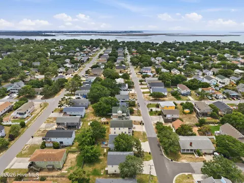 View/Area - 309 W Durham St, Kill Devil Hills, NC 27948 photo 4 of 12