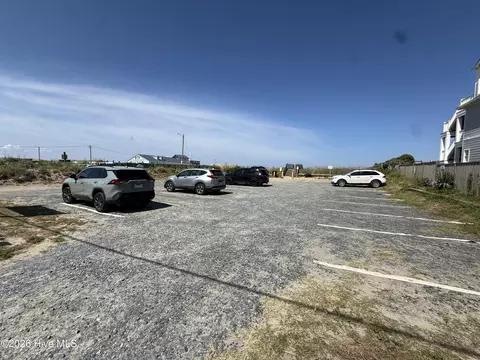 Exterior - 309 W Durham St, Kill Devil Hills, NC 27948 photo 12 of 13