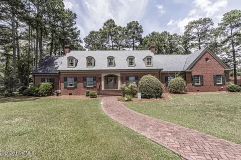 206 Westview Park Dr, Rocky Mount, NC 27804