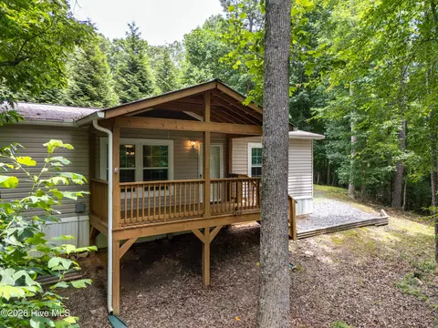 37 Red Wolf Trl, Blairsville, GA 30512