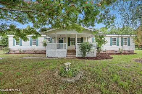 303 Brothers Ln, Jacksonville, NC 28546
