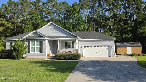 101 Neptune Ct, Havelock, NC 28532