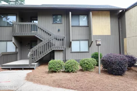 1175 Saint Andrews Dr # 202, Pinehurst, NC 28374