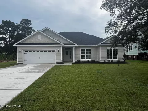 3019 Old Berwick St SW, Shallotte, NC 28470