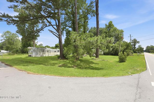 100 Hickory Hills Ct, New Bern, NC 28560