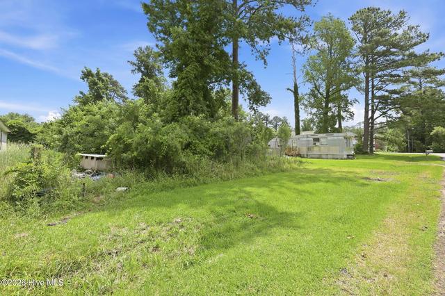 104 Hickory Hills Ct, New Bern, NC 28560