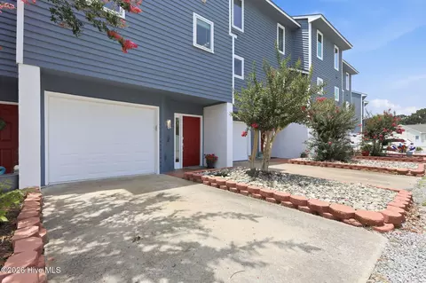 18 Eastern Shore Townhouses #18, Bridgeton, NC 28519