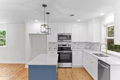 Kitchen - 3428 Ray Owens Rd, Appling, GA 30802 photo 2 of 3
