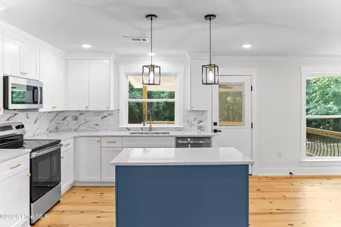 Kitchen - 3428 Ray Owens Rd, Appling, GA 30802 photo 3 of 3