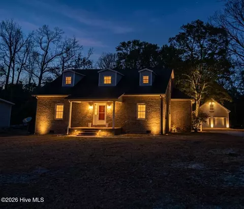 3772 Old Maco Rd, Leland, NC 28451