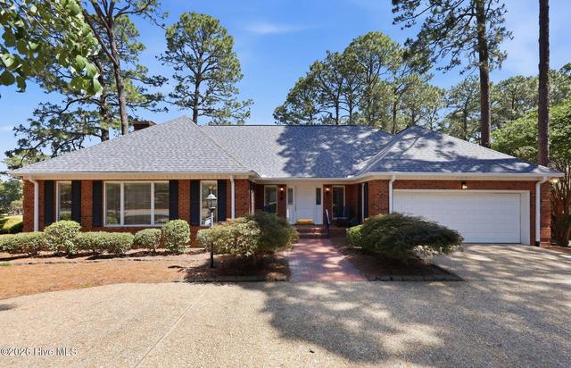 175 Baltusrol Ln, Pinehurst, NC 28374