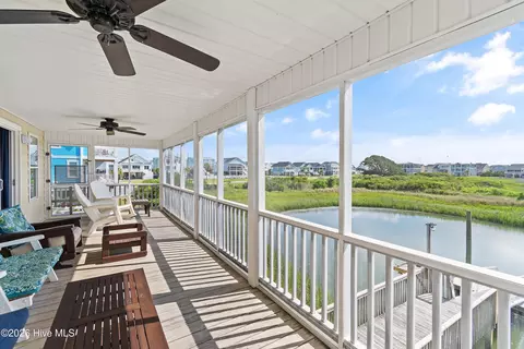 Exterior - 423 Cobia St, Sunset Beach, NC 28468 photo 4 of 8