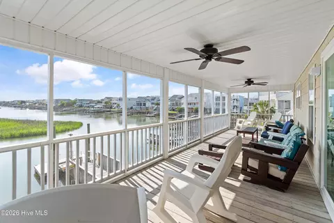 Exterior - 423 Cobia St, Sunset Beach, NC 28468 photo 3 of 8