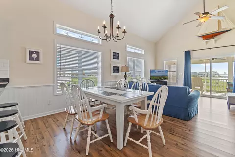 Dining - 423 Cobia St, Sunset Beach, NC 28468 photo 2 of 2