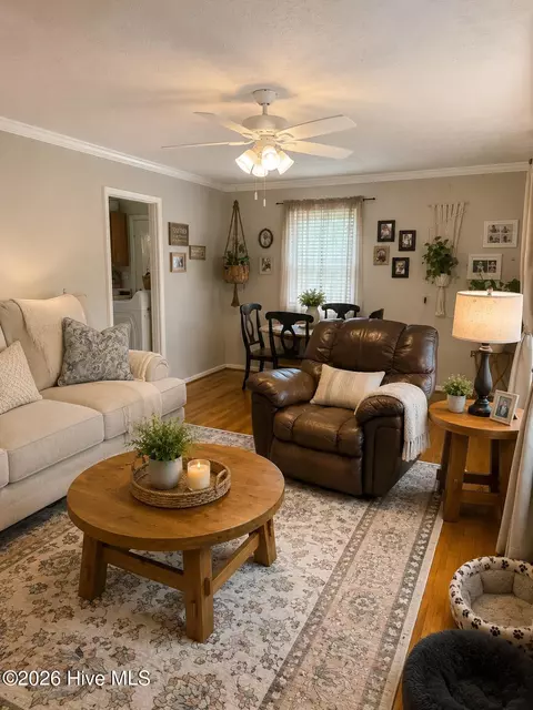 Living - 201 Shaw Rd, Hamlet, NC 28345 photo 1 of 3