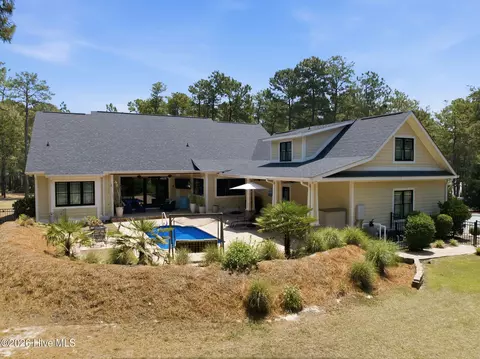 Exterior - 23 Pinewild Dr, Pinehurst, NC 28374 photo 7 of 14