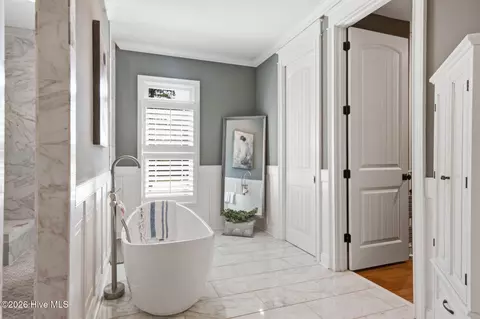 Bath - 23 Pinewild Dr, Pinehurst, NC 28374 photo 3 of 12