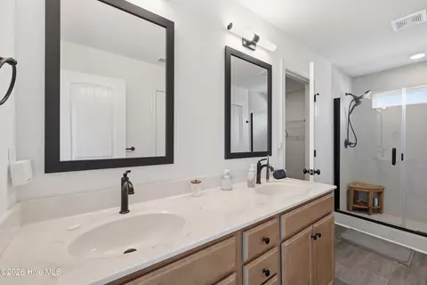 Bath - 306 Ryker Rd E, Moyock, NC 27958 photo 1 of 4