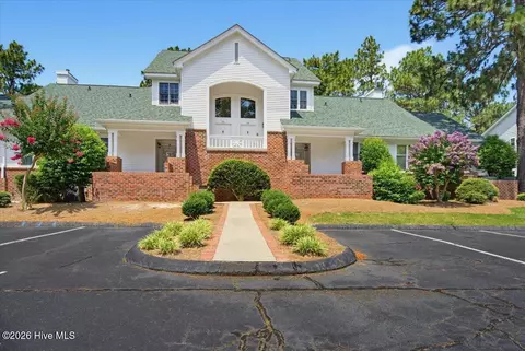 56 N Knoll Rd #56, Southern Pines, NC 28387
