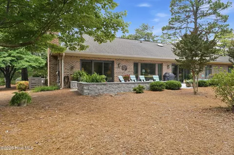 Exterior - 160 Fairway Dr, Pinehurst, NC 28374 photo 15 of 17
