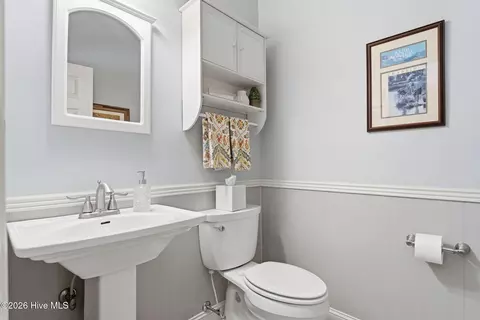 Bath - 160 Fairway Dr, Pinehurst, NC 28374 photo 1 of 5
