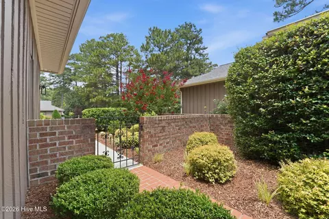Exterior - 160 Fairway Dr, Pinehurst, NC 28374 photo 10 of 17