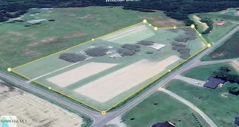 120 Farrior Rd, Mount Olive, NC 28365