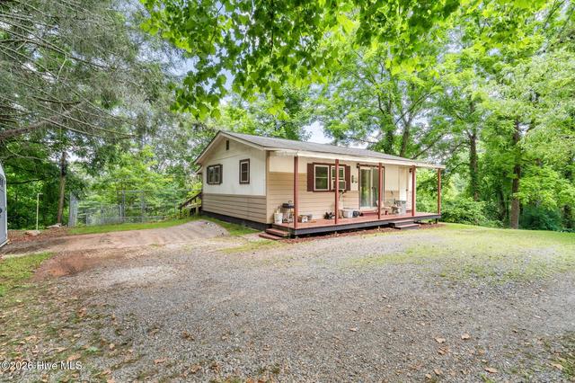 501 Hyatt Creek Rd, Marble, NC 28905