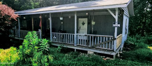 93 Sunrise St, Murphy, NC 28906