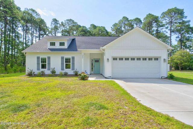 342 Shore Ct NW, Calabash, NC 28467