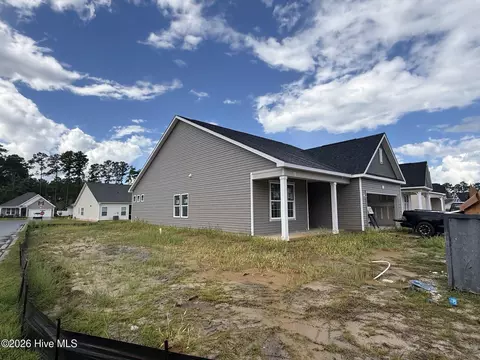 1115 Forest Bend Dr NW, Calabash, NC 28467