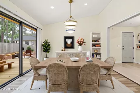 Dining - 1555 Longleaf Dr E, Pinehurst, NC 28374 photo 2 of 2