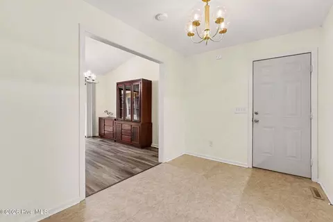 Entry Way - 1555 Longleaf Dr E, Pinehurst, NC 28374 photo 3 of 3