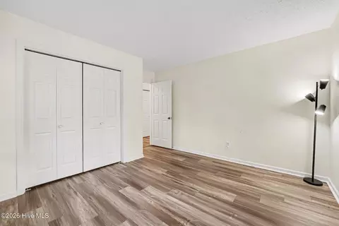 Bedroom - 1555 Longleaf Dr E, Pinehurst, NC 28374 photo 3 of 5