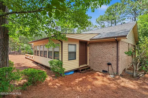 Exterior - 1555 Longleaf Dr E, Pinehurst, NC 28374 photo 7 of 8