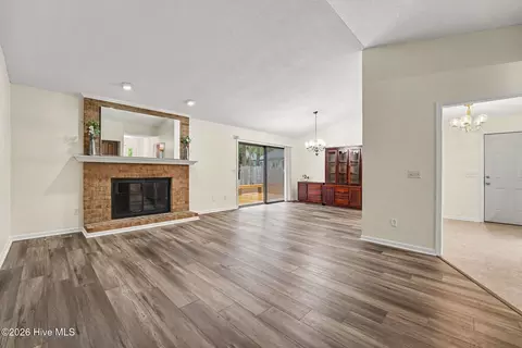 Living - 1555 Longleaf Dr E, Pinehurst, NC 28374 photo 3 of 7