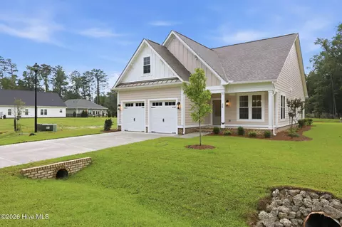 26 Paddington Way, Trent Woods, NC 28562