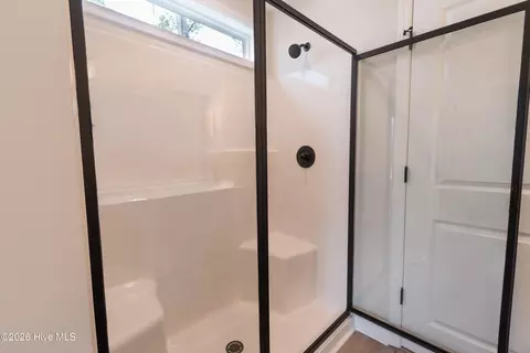 Bath - 574 Poppleton Dr, Hampstead, NC 28443 photo 6 of 6