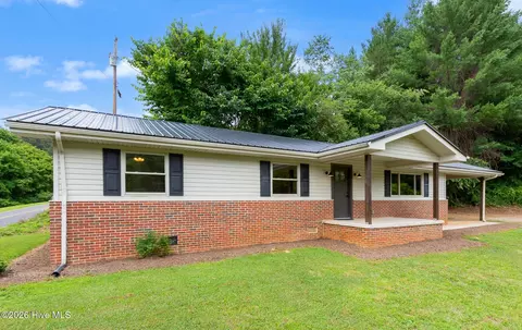 491 Notla Church Rd, Murphy, NC 28906