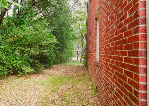 Exterior - 303 Myrtle Ave, Hamlet, NC 28345 photo 3 of 7